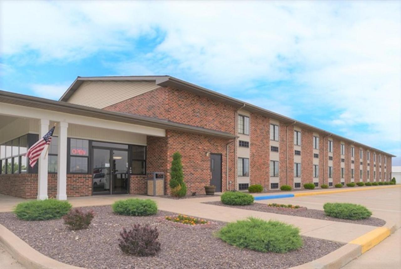 Fairbridge Inn Express Monroe City Экстерьер фото